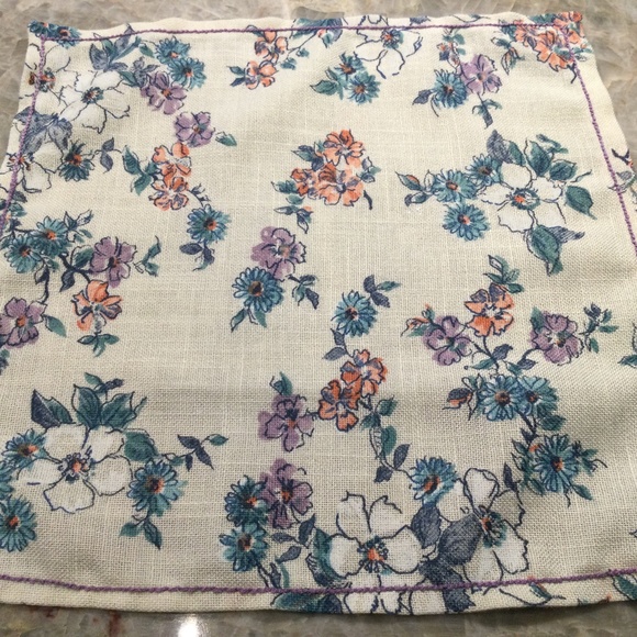 Set of 14 Cloth Napkins, Linen Floral - Picture 1 of 2